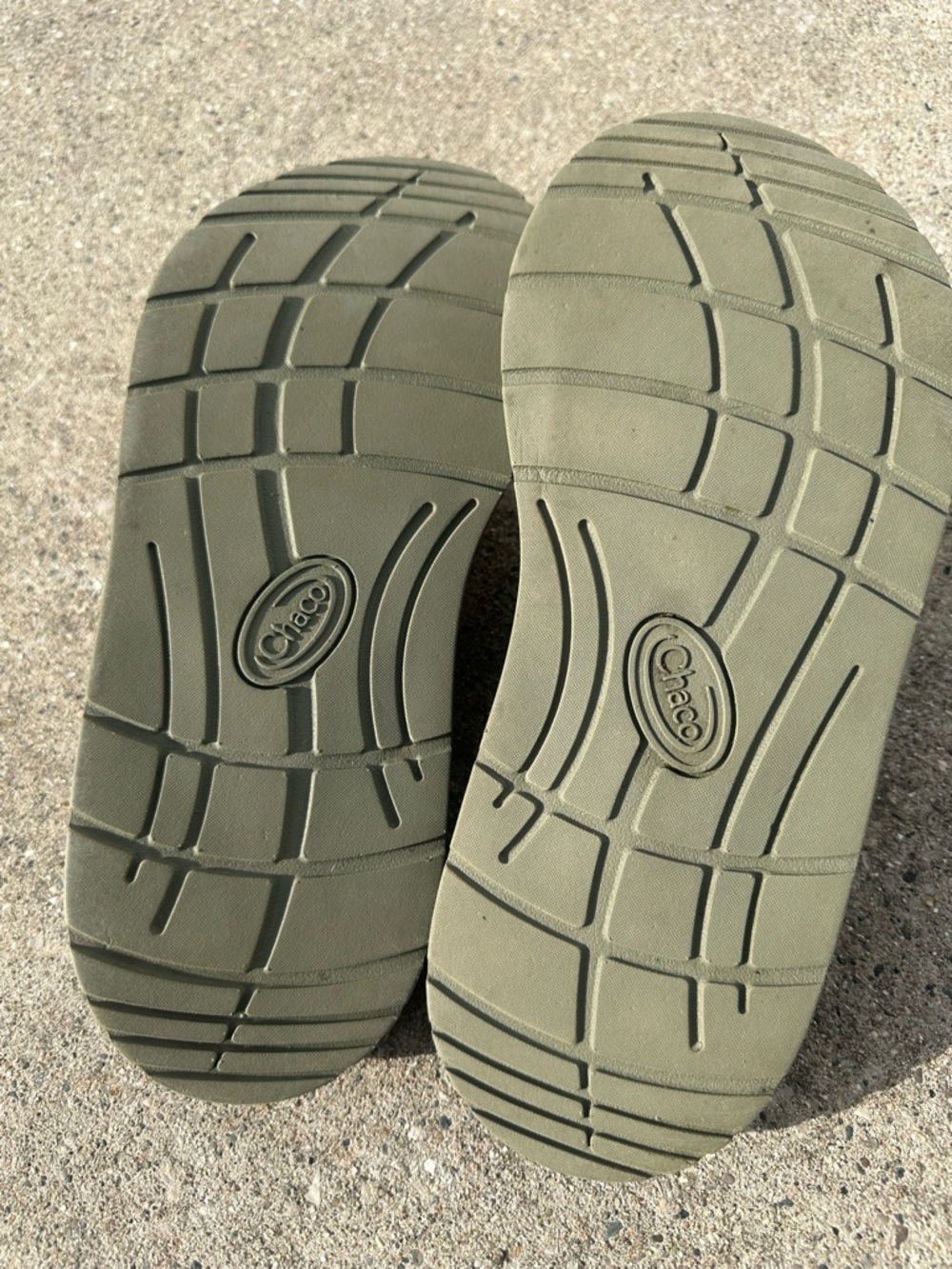 Chaco Olive Green and Black Men’s CushZ s Slide Size 10 - Picture 8 of 9